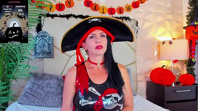 Valery Diamond online show from 10-31-25, 10:16