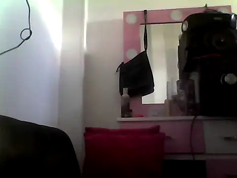 ariana crazzy online show from 11-02-25, 02:11