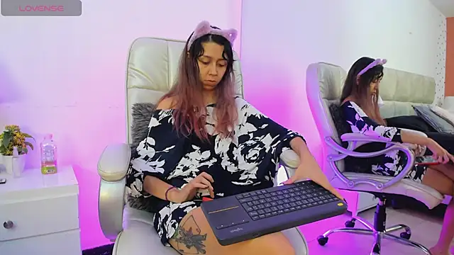 Goddess  Lilith online show from 02-04-26, 09:21