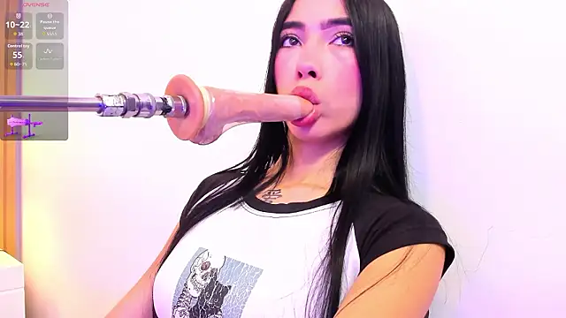 Snapshot of sexy_mich_18 chatting on 02-12-26, 12:27 sexy mich 18 online show from 02-12-26, 12:27