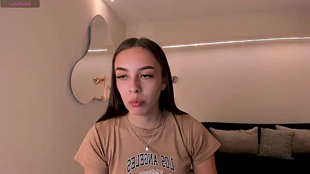 Snapshot of KaiaFerreira chatting on 02-14-26, 05:13 KaiaFerreira online show from 02-14-26, 05:13