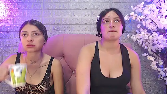  lesbi hard 69 online show from 03-11-26, 03:22