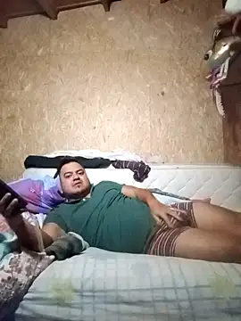 Snapshot of TheBriiaand30 chatting on 11-17-25, 01:53 TheBriiaand30 online show from 11-17-25, 01:53