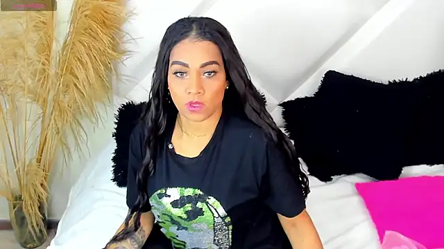 ScarlethNatasha online show from 10-22-25, 02:44