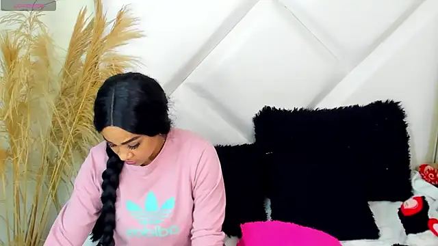 ScarlethNatasha online show from 11-08-25, 02:48