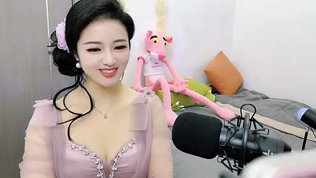 Snapshot of starsqimei chatting on 11-13-25, 04:38 starsqimei online show from 11-13-25, 04:38