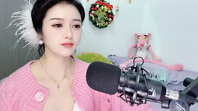 Snapshot of starsqimei chatting on 12-23-25, 05:40 starsqimei online show from 12-23-25, 05:40