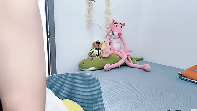 Snapshot of starsqimei chatting on 10-10-25, 05:30 starsqimei online show from 10-10-25, 05:30