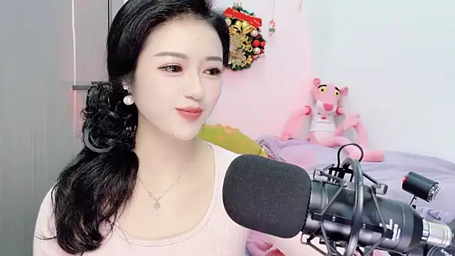 Snapshot of starsqimei chatting on 12-20-25, 06:27 starsqimei online show from 12-20-25, 06:27