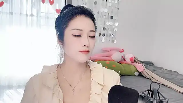 Snapshot of starsqimei chatting on 11-21-25, 05:39 starsqimei online show from 11-21-25, 05:39