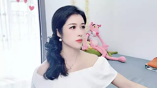 Snapshot of starsqimei chatting on 10-09-25, 05:30 starsqimei online show from 10-09-25, 05:30