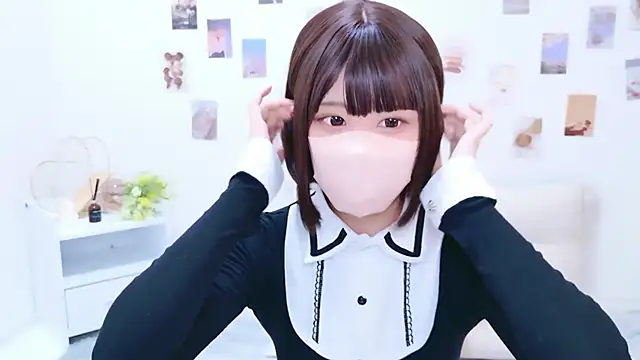 Snapshot of aki_zzz chatting on 10-11-25, 12:55 aki zzz online show from 10-11-25, 12:55