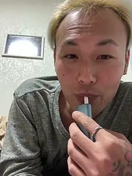 Snapshot of kouji8800 chatting on 01-10-25, 12:58 kouji8800 online show from 01-10-25, 12:58