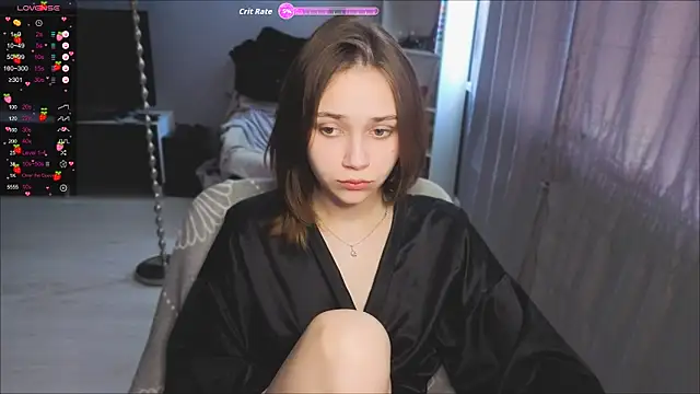 SweetLinaa online show from 04-17-26, 09:45