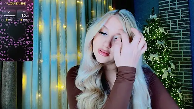 Evacadooo online show from 12-20-25, 10:29