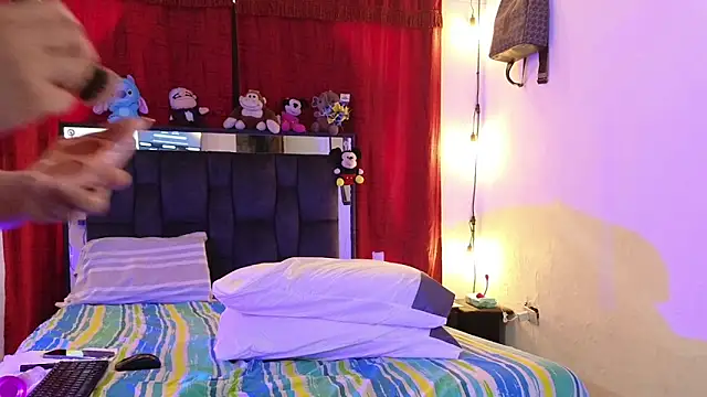 Snapshot of chloe_vasquez710 chatting on 03-04-25, 07:32 chloe vasquez710 online show from 03-04-25, 07:32