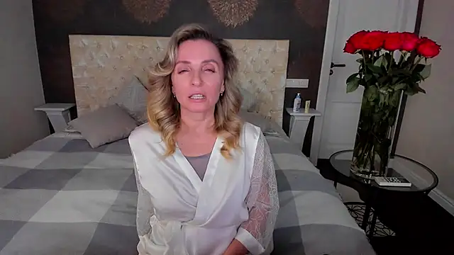 AllisonWilliams online show from 09-14-25, 05:02