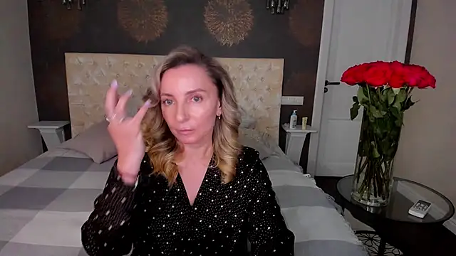 AllisonWilliams online show from 09-17-25, 04:31