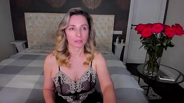 AllisonWilliams online show from 09-18-25, 05:16