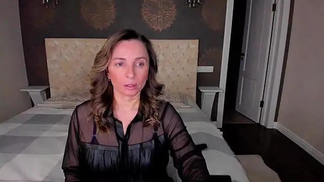 AllisonWilliams online show from 12-21-24, 05:29