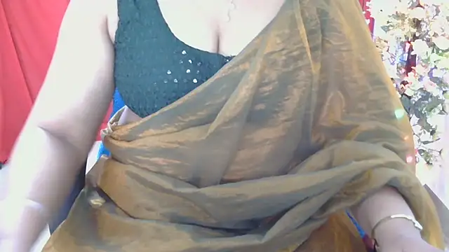 indian anu mallu online show from 12-18-25, 07:57