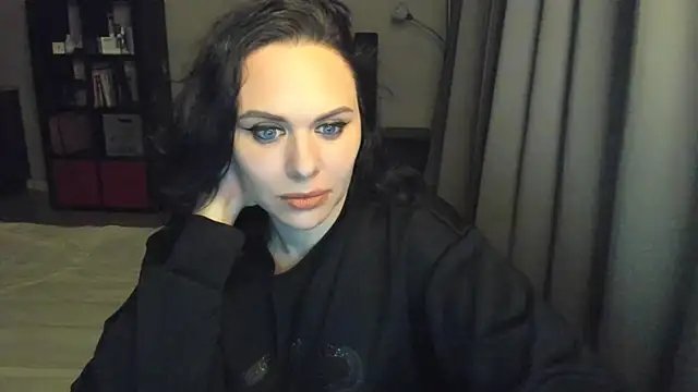 MollyCheiz online show from 03-05-25, 09:15