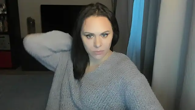 MollyCheiz online show from 02-25-26, 03:23