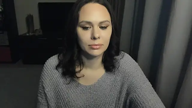 MollyCheiz online show from 10-26-25, 02:17