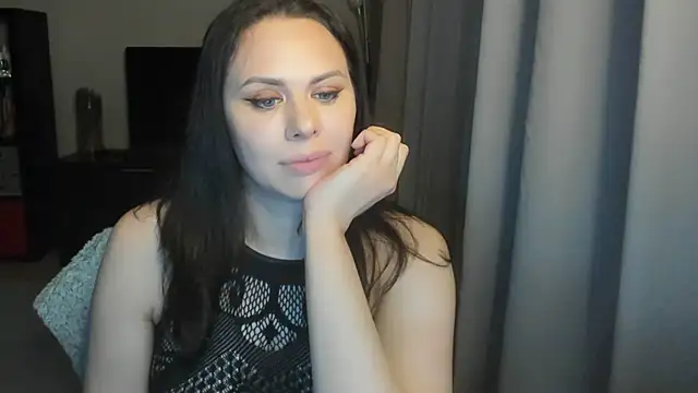 MollyCheiz online show from 03-09-26, 04:21