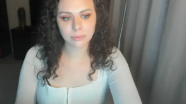 MollyCheiz online show from 07-02-26, 03:23