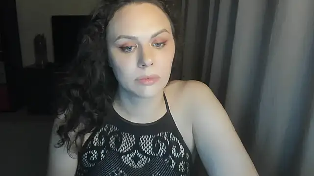 MollyCheiz online show from 06-13-26, 09:02