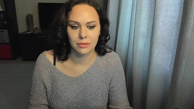 MollyCheiz online show from 10-22-25, 11:53