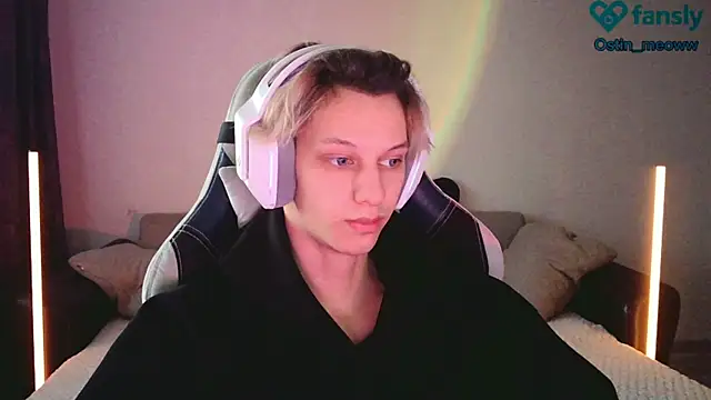 Ostin meow online show from 03-16-25, 12:44