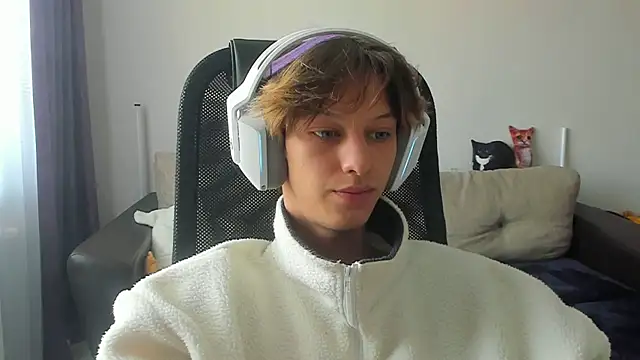 Ostin meow online show from 09-09-25, 08:02