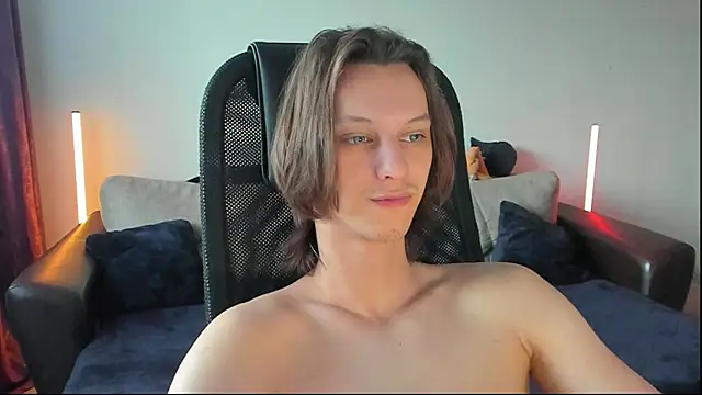 Ostin meow online show from 07-25-26, 11:38