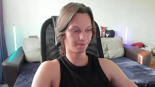 Ostin meow online show from 06-14-26, 01:01