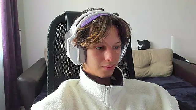 Ostin meow online show from 09-22-25, 06:41