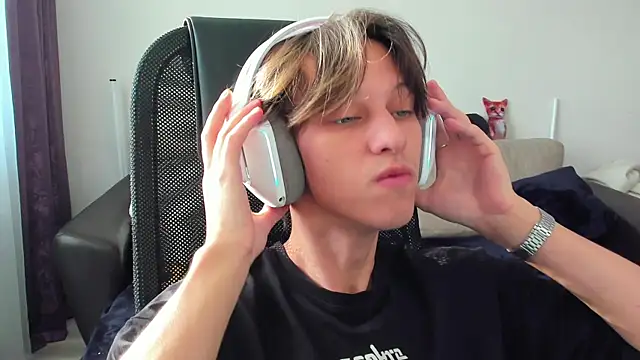 Ostin meow online show from 09-27-25, 11:05