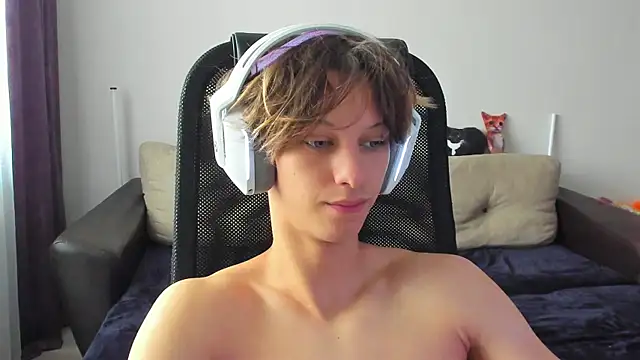 Ostin meow online show from 09-28-25, 06:09