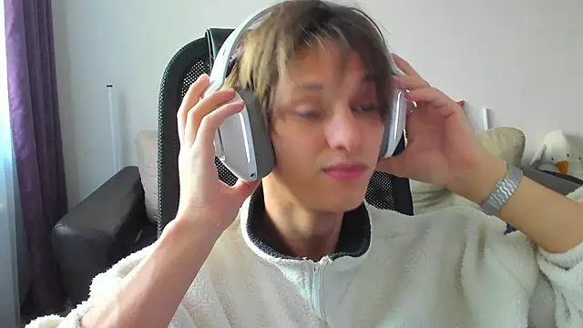 Ostin meow online show from 10-03-25, 08:16