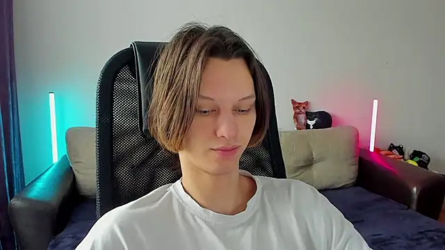 Ostin meow online show from 03-20-26, 06:47