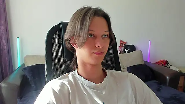 Ostin meow online show from 06-27-26, 11:16
