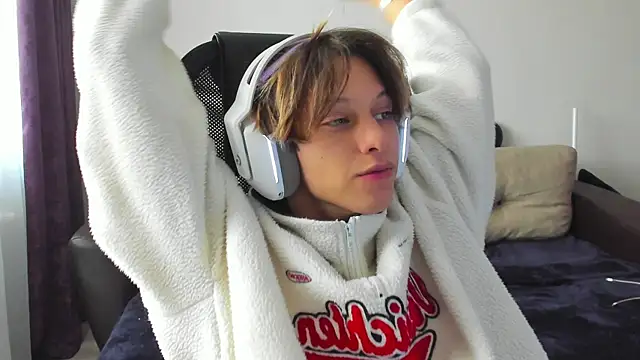 Ostin meow online show from 09-24-25, 08:21