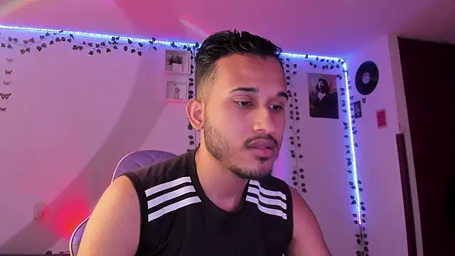 Raf brunette online show from 02-17-25, 11:34