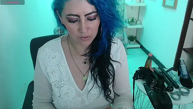 scarleth blue online show from 03-03-25, 09:13