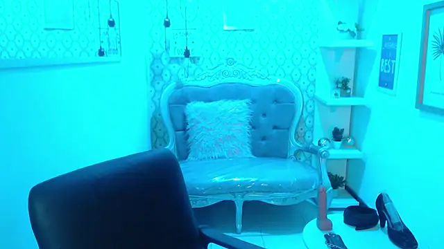 scarleth blue online show from 03-18-25, 03:02