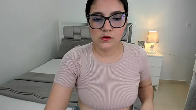 Camilaa bueno online show from 04-23-26, 10:11