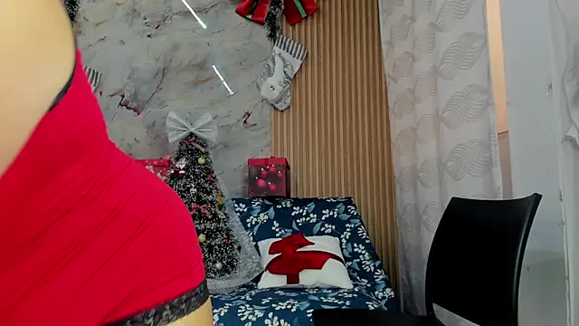 Any topless online show from 12-19-25, 11:01