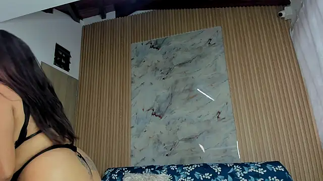 Any topless online show from 11-05-25, 11:02