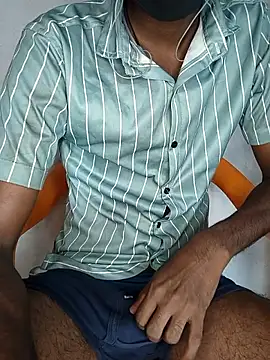 Snapshot of kunnapaltamilfrom chatting on 10-18-25, 10:28 kunnapaltamilfrom online show from 10-18-25, 10:28